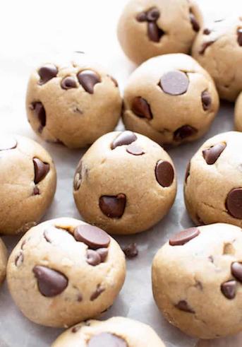 COOKIE DOUGH PROTEIN BALL (V)